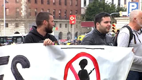 El stand del Ejército logra una gran acogida en el Salón de la Enseñanza de Barcelona El stand del Ejército logra una gran acogida en el Salón de la Enseñanza de Barcelona