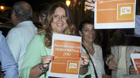 Eva Borox, en una protesta contra la corrupción cuando se destapó la trama Púnica en octubre de 2014../EFE Eva Borox, en una protesta contra la corrupción cuando se destapó la trama Púnica en octubre de 2014../EFE
