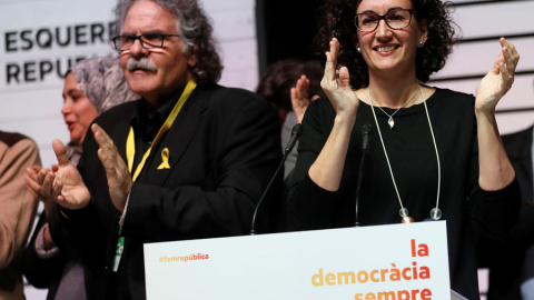 Tardà y Rovira, durante su comparecencia en Barcelona para valorar el resultado de ERC. REUTERS/Juan Medina