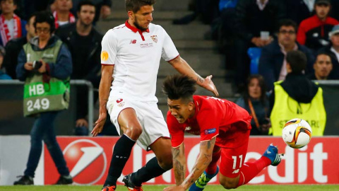 El jugador del Sevilla durante la reciente final de la Europa League. / REUTERS El jugador del Sevilla durante la reciente final de la Europa League. / REUTERS