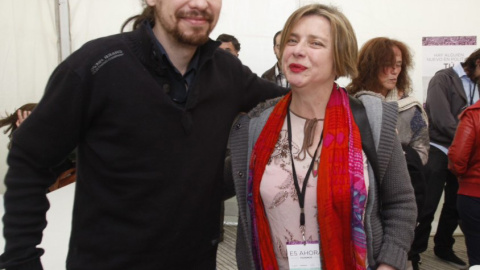 Pablo Iglesias y Ana Taboada, candidata de Somos Oviedo. / SOMOSASTURIES.INFO Pablo Iglesias y Ana Taboada, candidata de Somos Oviedo. / SOMOSASTURIES.INFO