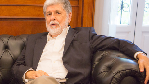 Celso Amorim en un receso del Seminario Internacional celebrado en Madrid. / AMAYA LARROUY Celso Amorim en un receso del Seminario Internacional celebrado en Madrid. / AMAYA LARROUY