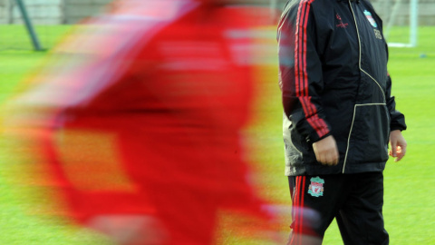 Rafa Benítez, en un entrenamiento del Liverpool. PAUL ELLIS / AFP