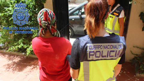 Una imagen de la operación contra la trata de mujeres en Málaga. | Policía Nacional Una imagen de la operación contra la trata de mujeres en Málaga. | Policía Nacional
