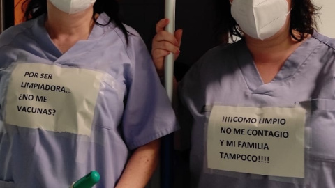 Limpiadoras protestan frente al Hospital de la Fe en València. Limpiadoras protestan frente al Hospital de la Fe en València.