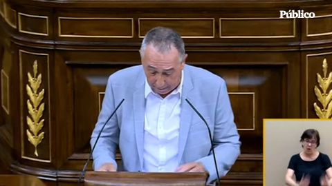 Joan Baldoví, a la bancada de la derecha: "Van a colegios de pago pero la mala educación la llevan siempre encima" Joan Baldoví, a la bancada de la derecha: "Van a colegios de pago pero la mala educación la llevan siempre encima"