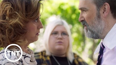 <i>Vota Juan</i> <i>Vota Juan</i>