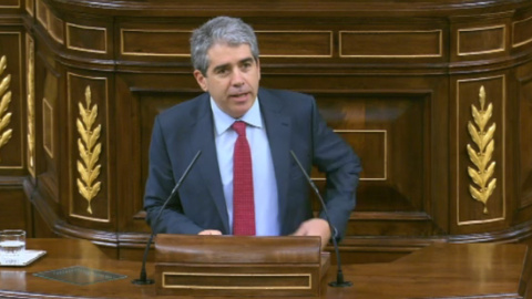 Francesc Homs (DiL) se dirige al Congreso de los Diputados en la segunda votación para la investidura de Pedro Sánchez. Francesc Homs (DiL) se dirige al Congreso de los Diputados en la segunda votación para la investidura de Pedro Sánchez.