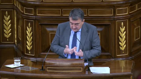 Esteban a Sánchez: "Si no cuida sus relaciones parlamentarias, ¿con quién piensa alcanzar la Moncloa en las próximas elecciones?" Esteban a Sánchez: "Si no cuida sus relaciones parlamentarias, ¿con quién piensa alcanzar la Moncloa en las próximas elecciones?"