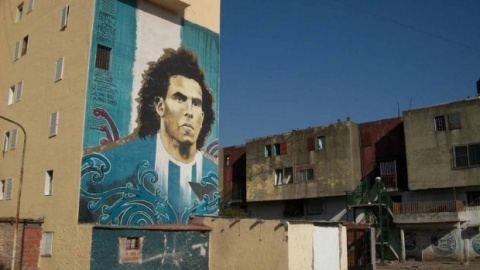 El mural pintado de Carlos Tévez, en el barrio bonaerense de Fuerte Apache. El mural pintado de Carlos Tévez, en el barrio bonaerense de Fuerte Apache.