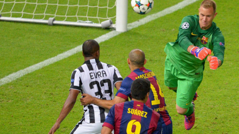 El portero del Barça, Marc-Andre ter Stegen, en una acción.- THOMAS EISENHUTH (EFE)