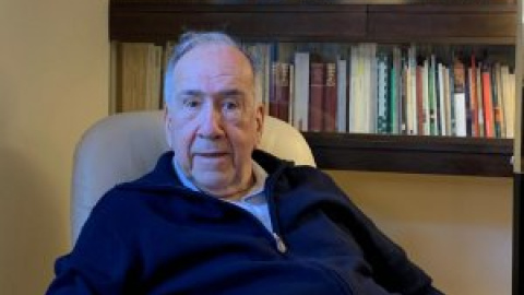 Joan Margarit: "Les llengües no han fet mai mal a ningú, els que fan mal són els animals que hi ha al darrere" Joan Margarit: "Les llengües no han fet mai mal a ningú, els que fan mal són els animals que hi ha al darrere"