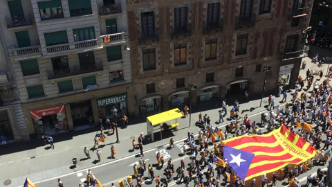 A diferencia de las anteriores manifestaciones impulsadas por entidades independentistas, que conseguían aglutinar a millones de personas, esta protesta que unía la defensa de los derechos sociales con los nacionales no ha exhibido toda la A diferencia de las anteriores manifestaciones impulsadas por entidades independentistas, que conseguían aglutinar a millones de personas, esta protesta que unía la defensa de los derechos sociales con los nacionales no ha exhibido toda la