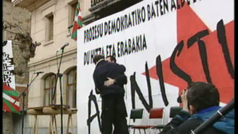 ETA dice adiós sin perdón ni arrepentimiento ETA dice adiós sin perdón ni arrepentimiento