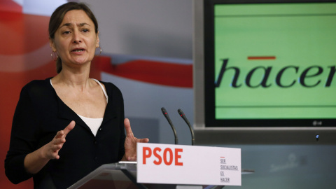 La secretaria de Empleo del PSOE, Luz Rodríguez, durante la rueda de prensa ofrecida para valorar la sentencia del Tribunal Supremo sobre los convenios colectivos y la reforma laboral del Gobierno. EFE/Juan Carlos Hidalgo La secretaria de Empleo del PSOE, Luz Rodríguez, durante la rueda de prensa ofrecida para valorar la sentencia del Tribunal Supremo sobre los convenios colectivos y la reforma laboral del Gobierno. EFE/Juan Carlos Hidalgo