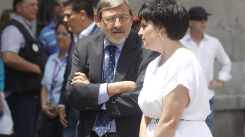 El que fuera portavoz socialista en el Ayuntamiento de Madrid Jaime Lissavetzky, a su llegada a la capilla ardiente de Pedro Zerolo, miembro de la Ejecutiva del PSOE y secretario de Movimientos Sociales, fallecido esta madrugada en su casa 