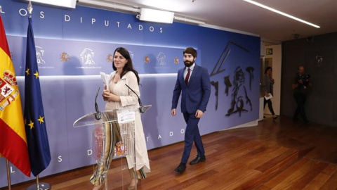Lasecretaria general de Vox, Macarena Olona, y el vicesecretario de Comunicación del partido, Manuel Mariscal | Europa Press Lasecretaria general de Vox, Macarena Olona, y el vicesecretario de Comunicación del partido, Manuel Mariscal | Europa Press