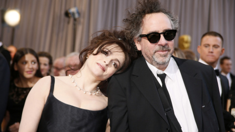 La actriz Helena Bonham Carter con el director de cine Tim Burton, en la gala de los Oscar de 2014, en Los Ángeles. REUTERS/Lucy Nicholson La actriz Helena Bonham Carter con el director de cine Tim Burton, en la gala de los Oscar de 2014, en Los Ángeles. REUTERS/Lucy Nicholson