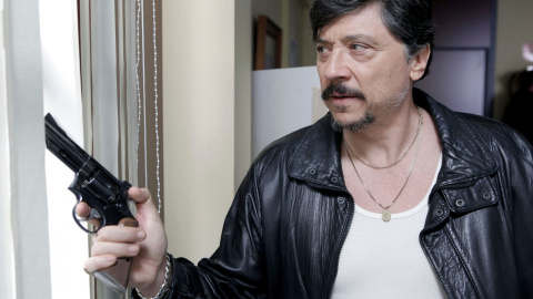 El actor Carlos Bardem, en uno de los nuevos capítulos de la serie 'Cuéntame cómo pasó' que regresa después de las Navidades en su decimosexta temporada en TVE. EFE/Pope El actor Carlos Bardem, en uno de los nuevos capítulos de la serie 'Cuéntame cómo pasó' que regresa después de las Navidades en su decimosexta temporada en TVE. EFE/Pope