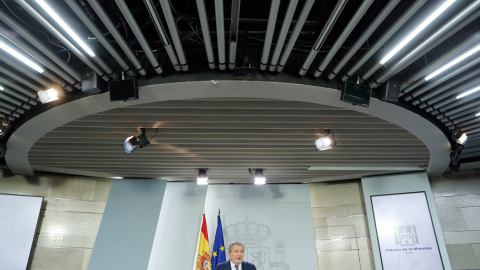 El portavoz del Gobierno, Íñigo Méndez de Vigo, durante la rueda de prensa ofrecida hoy al término de la reunión del Consejo de Ministros que se ha celebrado en Moncloa. EFE/Ángel Díaz El portavoz del Gobierno, Íñigo Méndez de Vigo, durante la rueda de prensa ofrecida hoy al término de la reunión del Consejo de Ministros que se ha celebrado en Moncloa. EFE/Ángel Díaz