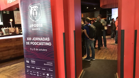 Vista general del lobby del encuentro JPod 2018, en los Teatros Luchana en Madrid.
