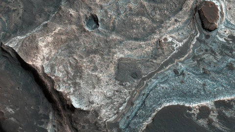 El hoyo de 'Coprates Catena', localizado a lo largo de un gran canal.- NASA