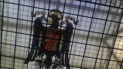 Escudo franquista en el Banco de España de Alicante Escudo franquista en el Banco de España de Alicante