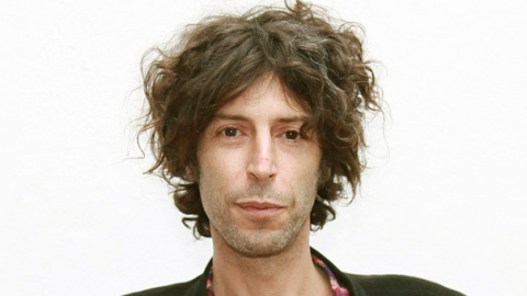 Andy Chango es el 'El Hombre Nada'. / CRISTINA ESPERANZA Andy Chango es el 'El Hombre Nada'. / CRISTINA ESPERANZA