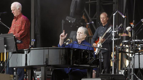 El músico estadounidense Brian Wilson en su actuación de la última jornada del festival Primavera Sound. EFE/Marta Pérez El músico estadounidense Brian Wilson en su actuación de la última jornada del festival Primavera Sound. EFE/Marta Pérez