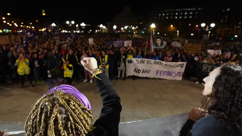 Cientos de personas se manifiestan durante el 8M, Día Internacional de la Mujer, a 8 de marzo de marzo de 2023, en Bilbao, Vizcaya. Cientos de personas se manifiestan durante el 8M, Día Internacional de la Mujer, a 8 de marzo de marzo de 2023, en Bilbao, Vizcaya.