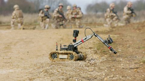 06/08/2019 - El robot de desactivación de bombas antes de dirigirse a Afganistán / Express Newspapers (SINC)