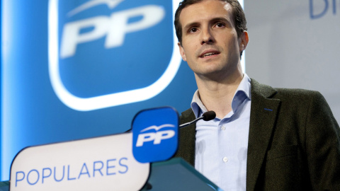El portavoz del Comité de Campaña del PP, Pablo Casado, durante la rueda de prensa ofrecida hoy. /EFE El portavoz del Comité de Campaña del PP, Pablo Casado, durante la rueda de prensa ofrecida hoy. /EFE