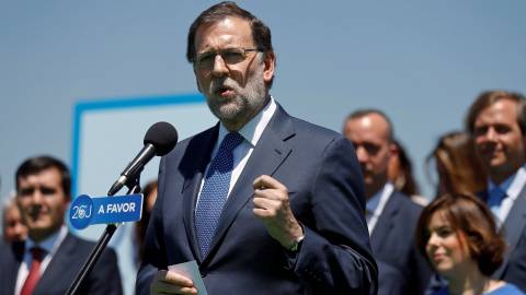 Instante de la reunión de hoy de Mariano Rajoy.- REUTERS/Andrea Comas