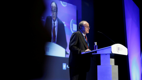 El gobernador del Banco de España, Luis María Linde, durante su intervención en la reunión de primavera del Instituto Internacional de Finanzas, en Madrid. REUTERS/Susana Vera El gobernador del Banco de España, Luis María Linde, durante su intervención en la reunión de primavera del Instituto Internacional de Finanzas, en Madrid. REUTERS/Susana Vera