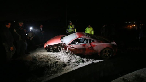 Estado en el que quedó el Ferrari de Vidal tras su accidente. EFE/Elvis González Estado en el que quedó el Ferrari de Vidal tras su accidente. EFE/Elvis González