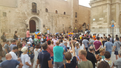Concentración frente al Palacio de la Almudaina. Manel Domenech Concentración frente al Palacio de la Almudaina. Manel Domenech