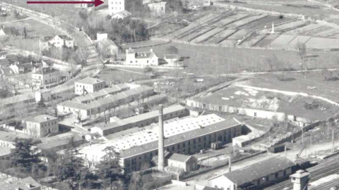 Señalado con una flecha, el antiguo convento de los Sagrados Corazones, convertido en hospital militar durante la Guerra Civil Española.  Allí murió Gerda Taro. | Archivo Municipal del El Escorial.