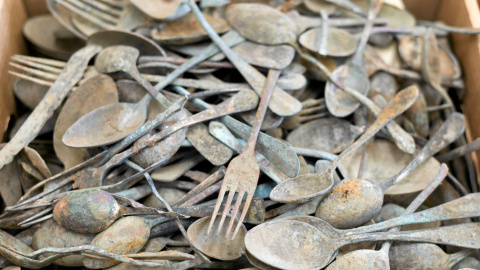 Pertenencias  de los prisioneros del antiguo campo de concentración nazi de Auschwitz-Birkenau presentadas durante una conferencia de prensa en el Museo de Auschwitz Birkenau en Oswiecim, Polonia. Agencja Gazeta / Lukasz Krajewski via REUTE