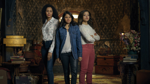 Cada lunes puede verse en HBO España un nuevo episodio del reboot de ‘Embrujadas’. Cada lunes puede verse en HBO España un nuevo episodio del reboot de ‘Embrujadas’.