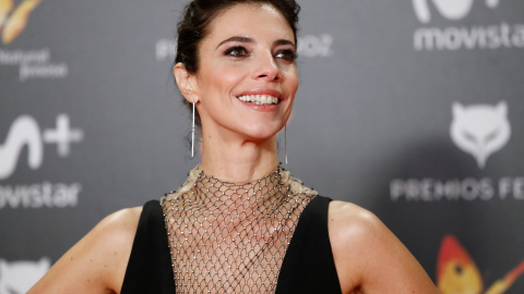 La actriz Maribel Verdú posa a su llegada a la entrega de los premios.- EFE