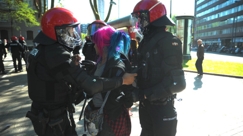 13/04/2019 -Protestas por el acto del presidente de Vox, Santiago Abascal, en Bilbao / EUROPA PRESS 13/04/2019 -Protestas por el acto del presidente de Vox, Santiago Abascal, en Bilbao / EUROPA PRESS