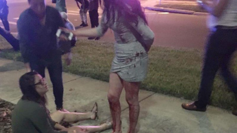 Imagen de los alrededores del club Pulse en el que un hombre se ha atrincherado con rehenes./ EFE Imagen de los alrededores del club Pulse en el que un hombre se ha atrincherado con rehenes./ EFE