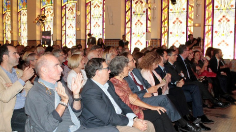 Lluís Llach i Jaume Alonso-Cuevillas, entre els assistents als Premis Octubre / Paco Beltran