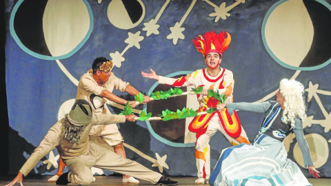 Fotografía de la obra actual interpretada por la compañía del Instituto del Teatro de la UCM Fotografía de la obra actual interpretada por la compañía del Instituto del Teatro de la UCM