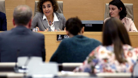 La Ministra de Sanidad, Dolors Montserrat, durante su comparecencia ante la Comisión de Derechos de la Infancia y Adolescencia. - EFE La Ministra de Sanidad, Dolors Montserrat, durante su comparecencia ante la Comisión de Derechos de la Infancia y Adolescencia. - EFE