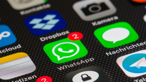 WhatsApp introduce la opción de silenciar a otros contactos en una llamada de voz grupal WhatsApp introduce la opción de silenciar a otros contactos en una llamada de voz grupal