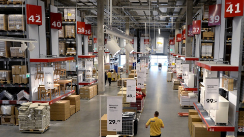 Interior de una tienda de Ikea en Hamburgo (Alemania). REUTERS/Fabian Bimmer