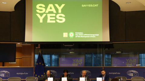 Imatge de l'acte organitzat per Plataforma per la Llengua al Parlament Europeu de Brussel·les per reclamar l'oficialitat del català a la UE Imatge de l'acte organitzat per Plataforma per la Llengua al Parlament Europeu de Brussel·les per reclamar l'oficialitat del català a la UE