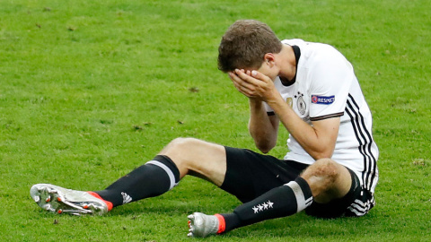 Müller se lamenta en un momento del partido de la Eurocopa ante Polonia. REUTERS/Charles Platiau Müller se lamenta en un momento del partido de la Eurocopa ante Polonia. REUTERS/Charles Platiau