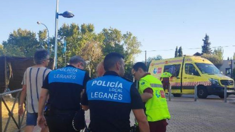 Agentes de la Policía Municipal de Leganés y del Samur en Leganés. TM Agentes de la Policía Municipal de Leganés y del Samur en Leganés. TM